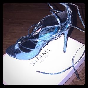 Blue lace up snake heels!